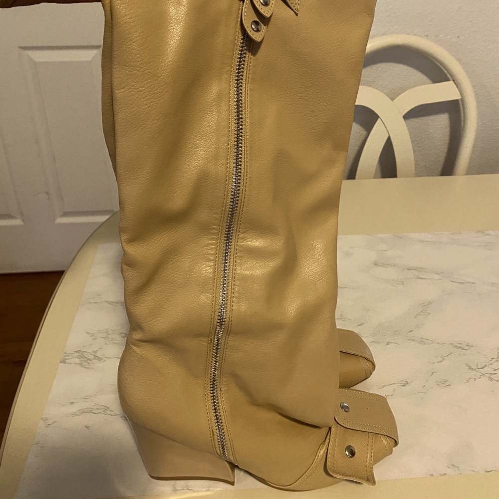 Azalea Wang Slouchy mid calf boots size 9